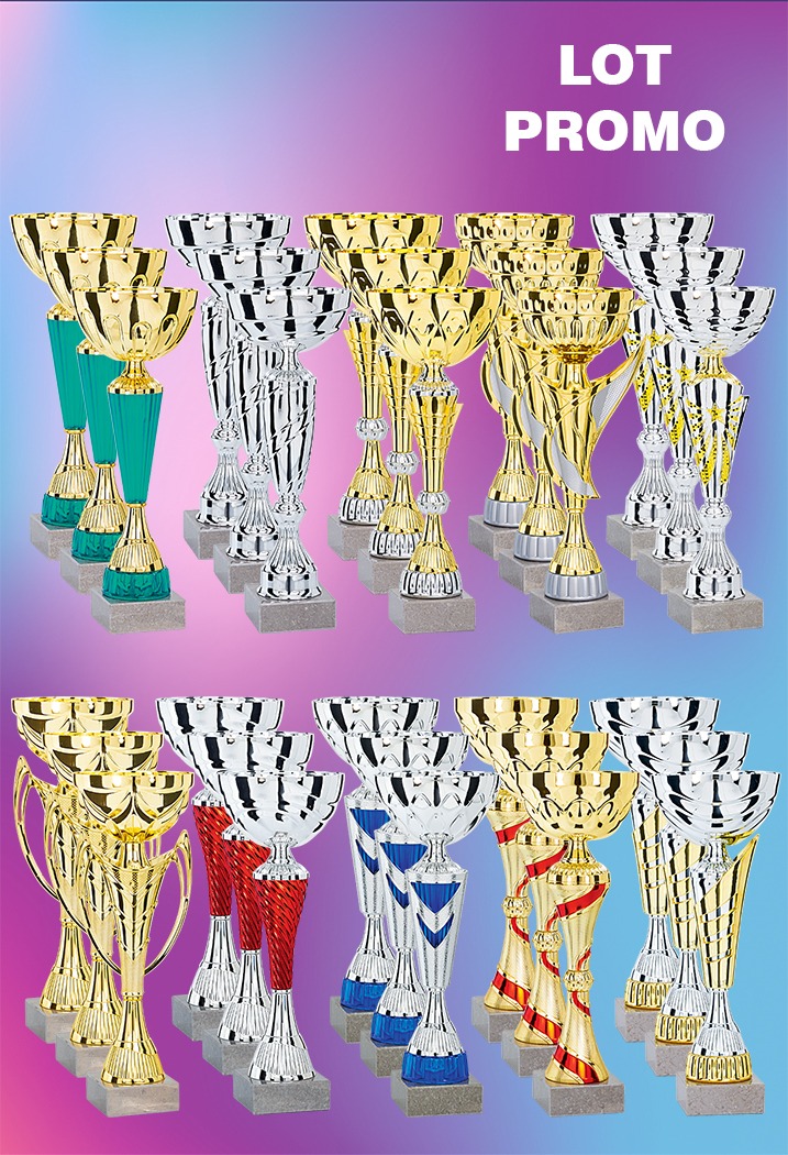 LOT DE 30 COUPES