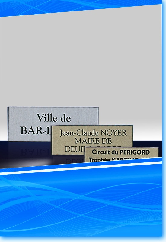 PLAQUETTE RIGIDE AUTOCOLLANTE